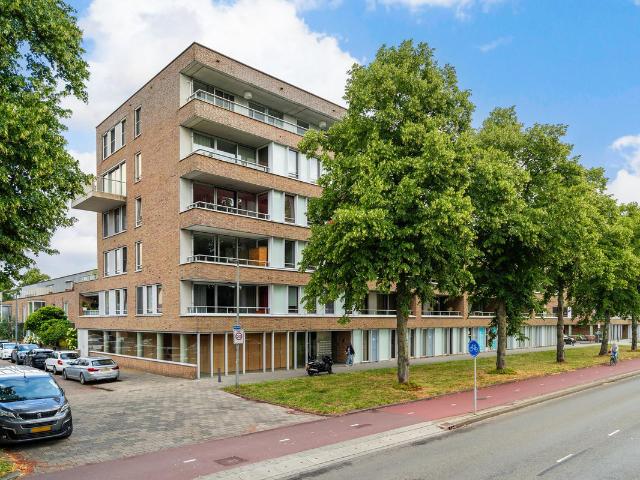 Dubbele Bovenwoning te koop in Rotterdam, Zuid Holland