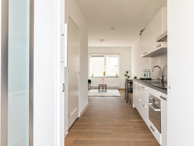 Bovenwoning te koop in Waldeck, 's-gravenhage