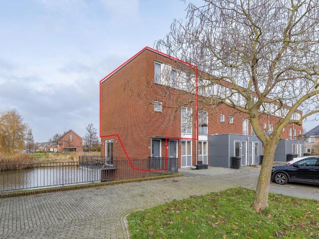 Dubbele Bovenwoning te koop in Almere-haven, Flevoland