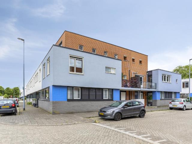 Eengezinswoning te koop in Rotterdam, Prinsenland Eengezinswoning te koop in Rotterdam, Prinsenland