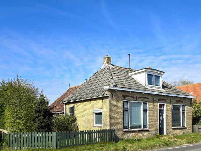 Woonboerderij te koop in Baaiduinen, Friesland