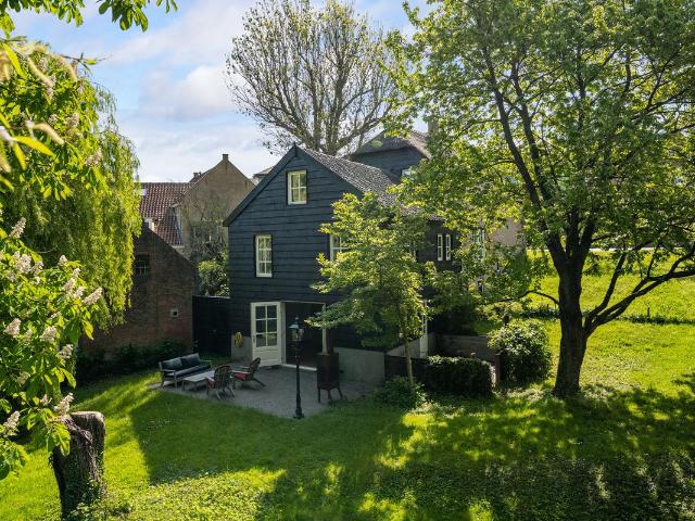 Woonboerderij te koop in Sliedrecht, Zuid Holland