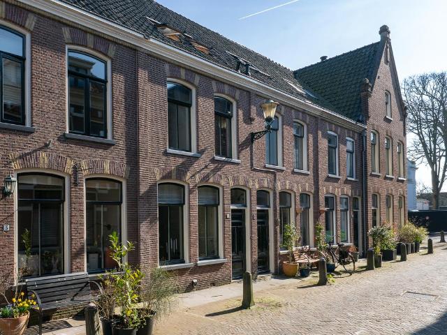 Herenhuis te koop in Alkmaar, Binnenstad-West