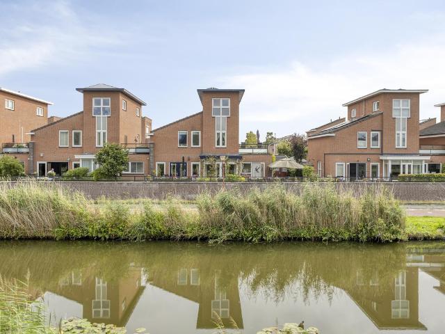 Woonboerderij te koop in Poortwijk, Oud-beijerland