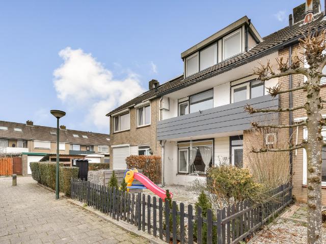 Woning te koop in Hardinxveld, Zuid Holland