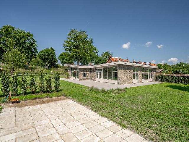 Bungalow te koop in Barendrecht, Smitshoek