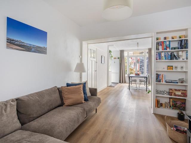 Bovenwoning te koop in Provenierswijk, Rotterdam