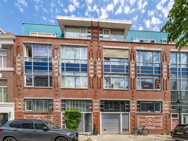 Benedenwoning te koop in 's-gravenhage, Zeeheldenkwartier