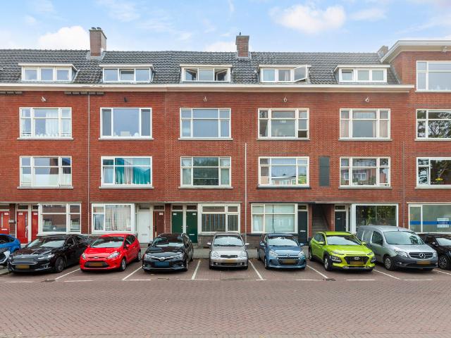 Benedenwoning te koop in Tarwewijk, Rotterdam