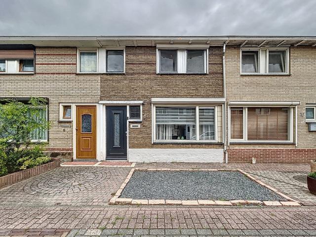 Eengezinswoning te koop in Terneuzen, Lievenspolder