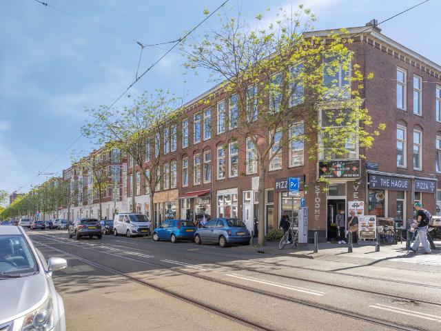 Benedenwoning te koop in 's-gravenhage, Vooruit II