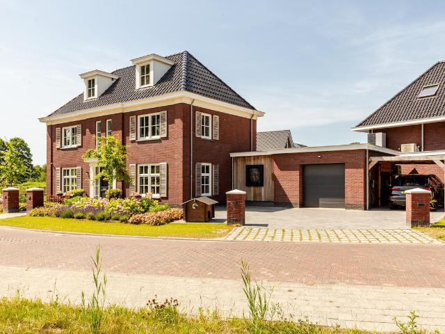 Chalet te koop in Almere-haven, Flevoland