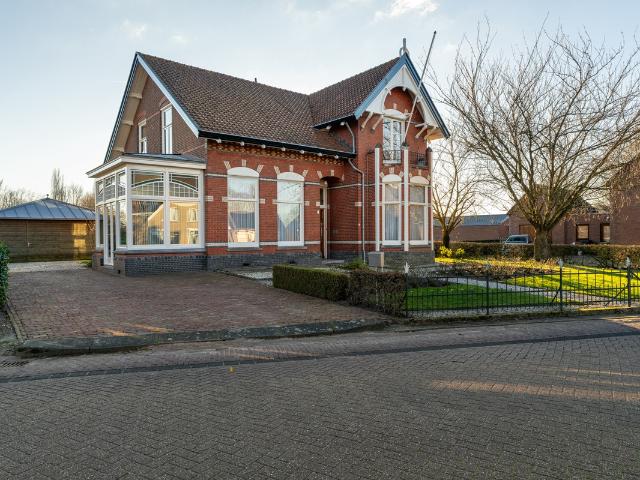Villa te koop in Waspik, Noord Brabant