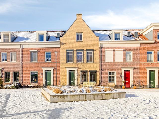 Woning te koop in Middelharnis, Zuid Holland