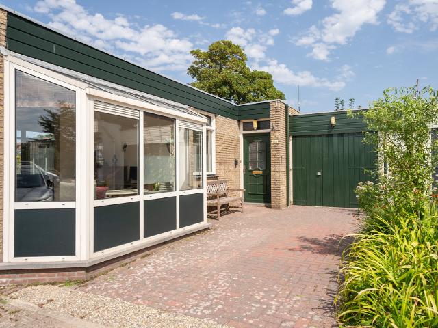 Bungalow te koop in Den Burg, Noord Holland