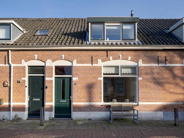 Woning te koop in Bloemenwijk, Voorschoten
