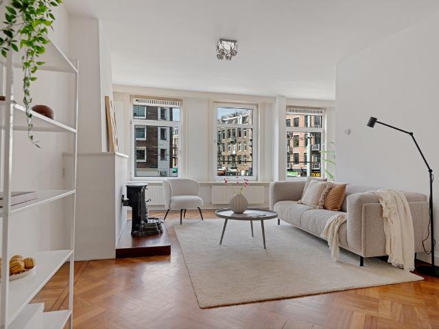 Appartement te koop in Da Costabuurt, Amsterdam