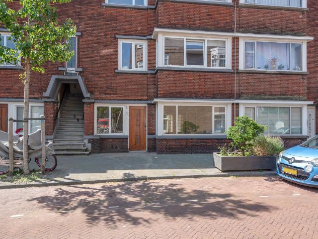 Benedenwoning te koop in 's-gravenhage, Rustenburg en Oostbroek
