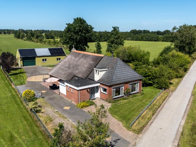 Woonboerderij te koop in Surhuisterveen