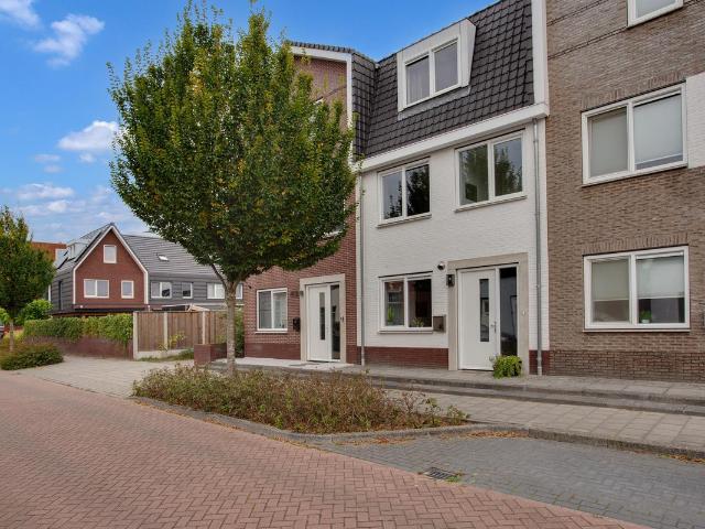 Woning te koop in Enschede, Overijssel