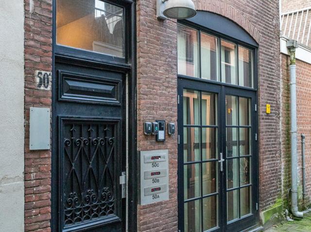 Bovenwoning te koop in Museumkwartier, 's-gravenhage