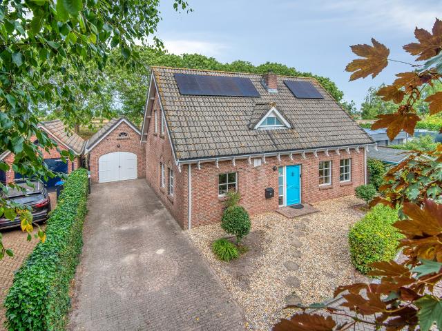 Woning te koop in Steenbergen, Noord Brabant