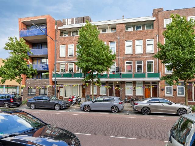 Bovenwoning te koop in Schiedam, Zuid Holland