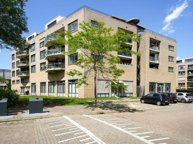 Penthouse te koop in Ridderkerk, Slikkerveer