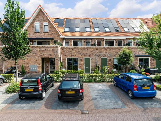 Benedenwoning te koop in Zoeterwoude-dorp, Meerburg