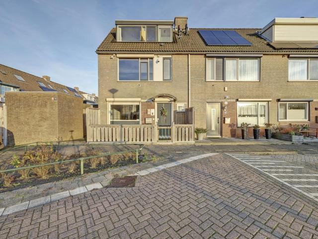 Woning te koop in Vogelenzang, Spijkenisse