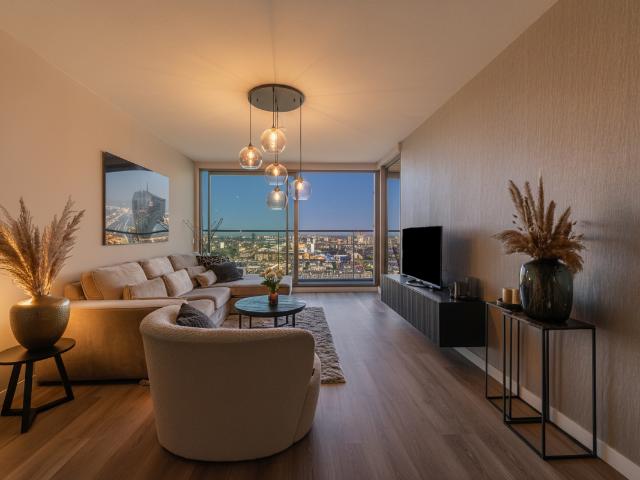 Appartement te koop in Stadsdriehoek, Rotterdam
