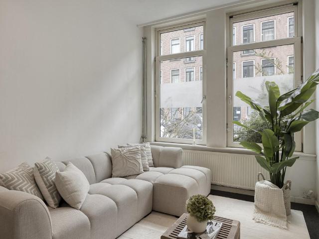 Benedenwoning te koop in West, Amsterdam