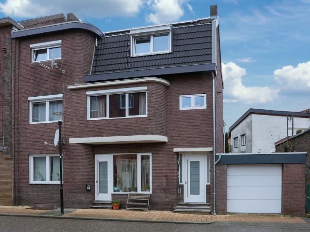 Tussenwoning te koop in Vaals, Limburg