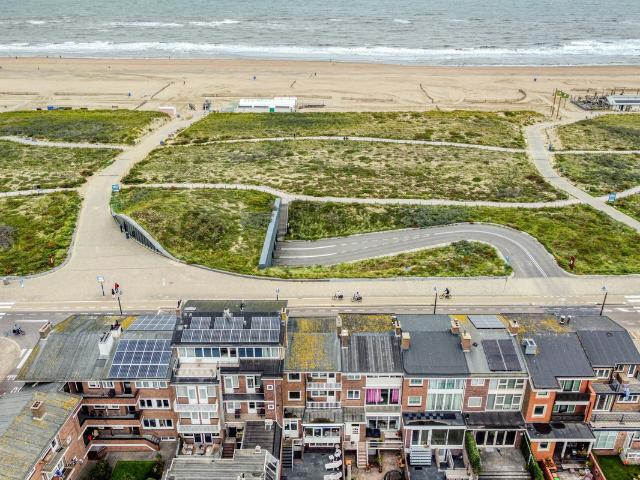 Tussenwoning te koop in Katwijk aan Zee, Katwijk