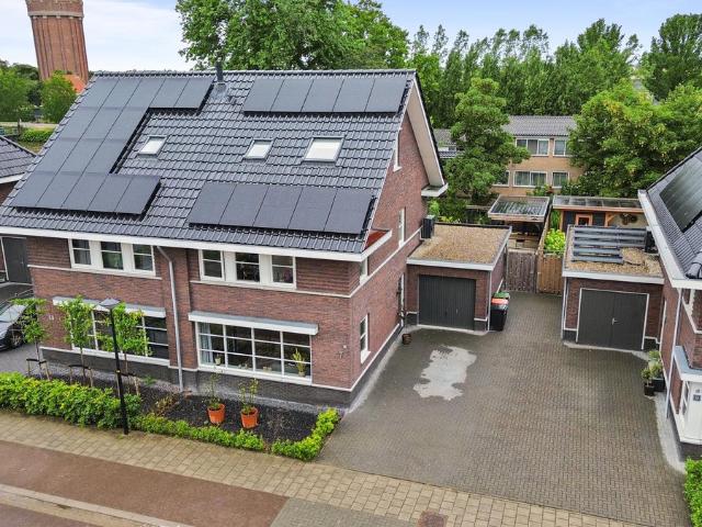Eengezinswoning te koop in Wieringerwaard