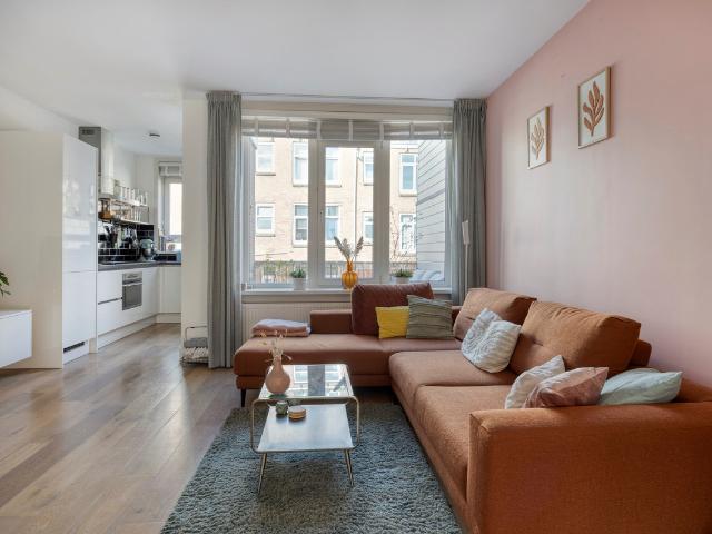 Bovenwoning te koop in Schiedam, Zuid Holland