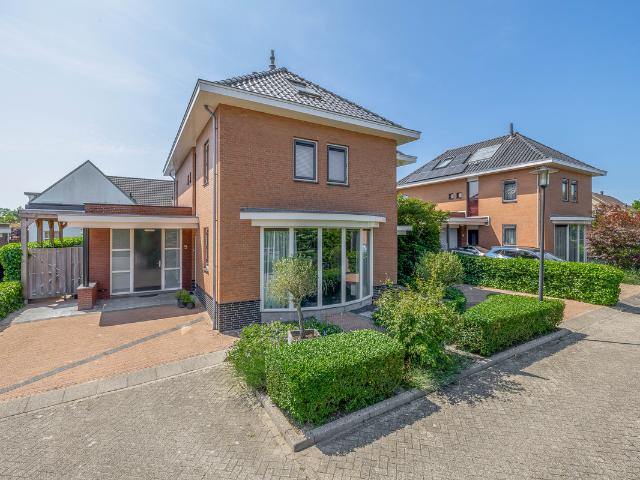 Chalet te koop in Waddinxveen, Zuid Holland