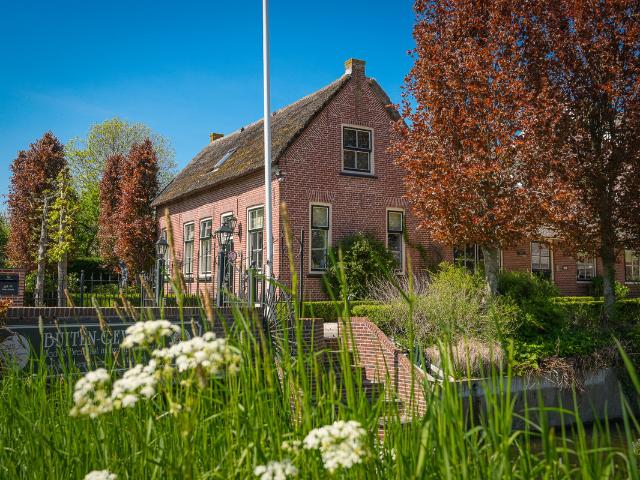 Woonboerderij te koop in Broek, Meerkerk