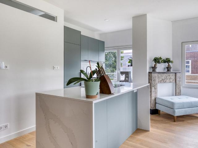 Bovenwoning te koop in Zuid, Amsterdam