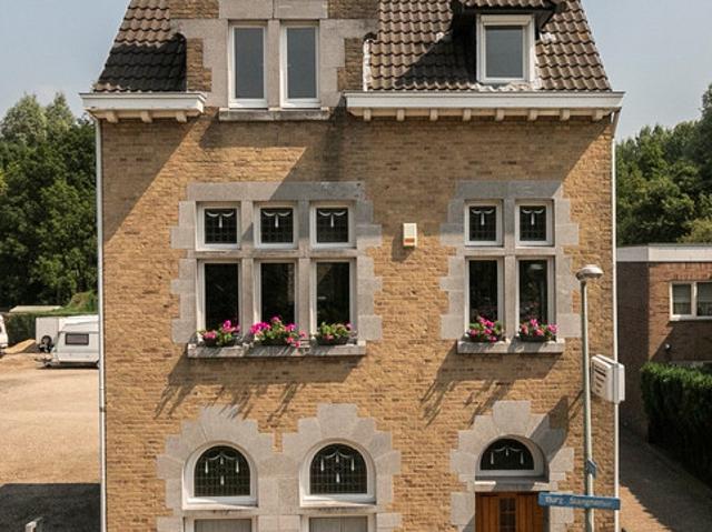 Herenhuis te koop in Hoensbroek, Nieuw Lotbroek-Noord