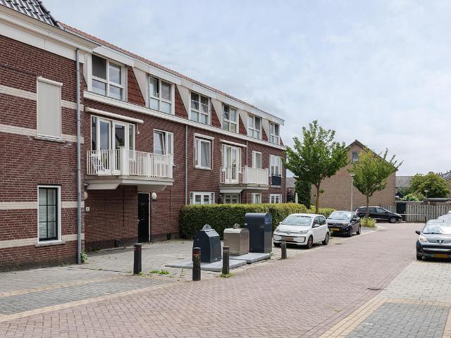 Benedenwoning te koop in Oud-alblas