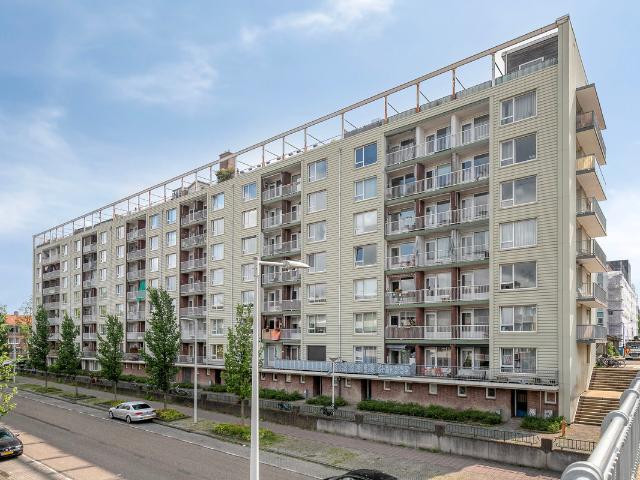 Bovenwoning te koop in Nieuw-West, Amsterdam