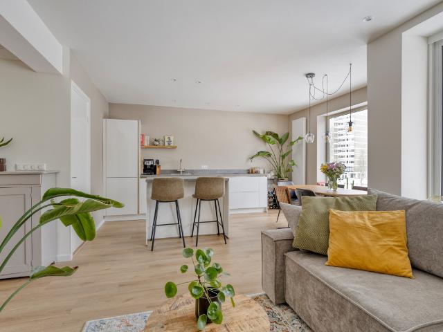 Bovenwoning te koop in Nieuw-West, Amsterdam