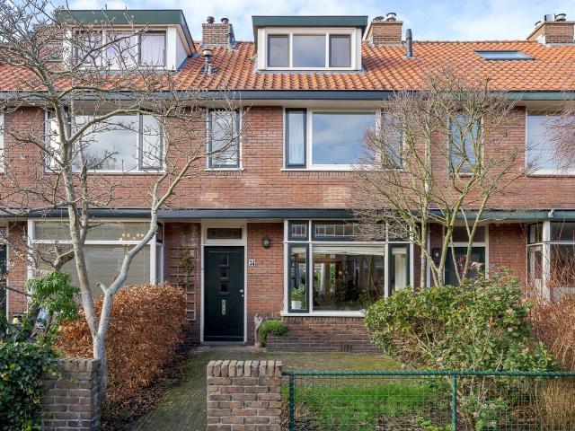 Woning te koop in Bloemenwijk, Voorschoten