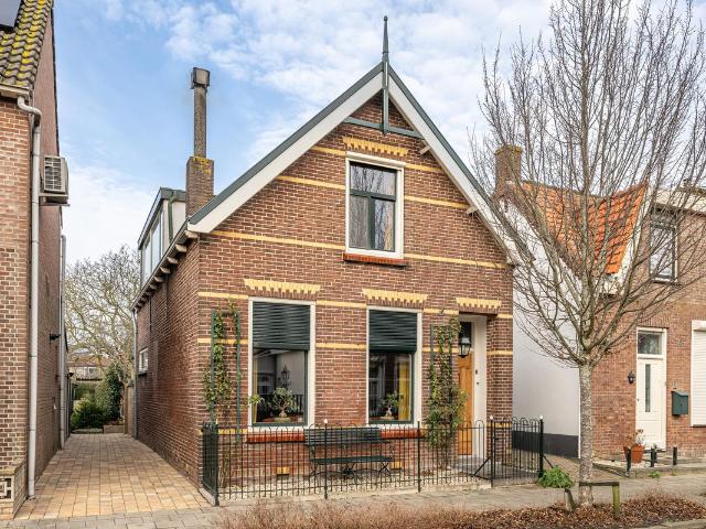 Woning te koop in Stad Aan 't Haringvliet, Zuid Holland