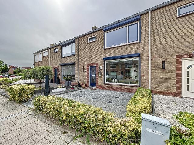 Eengezinswoning te koop in Breskens, Fort Soleil