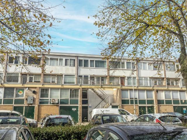 Dubbele Bovenwoning te koop in Nieuw-West, Amsterdam