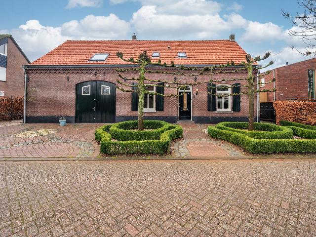 Woonboerderij te koop in Venlo, Limburg