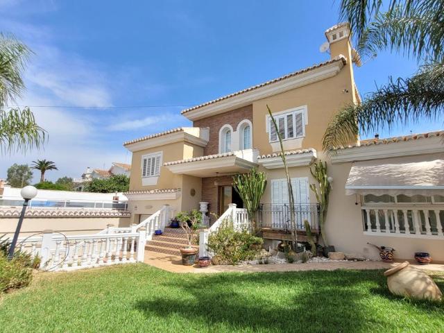 Villa te koop