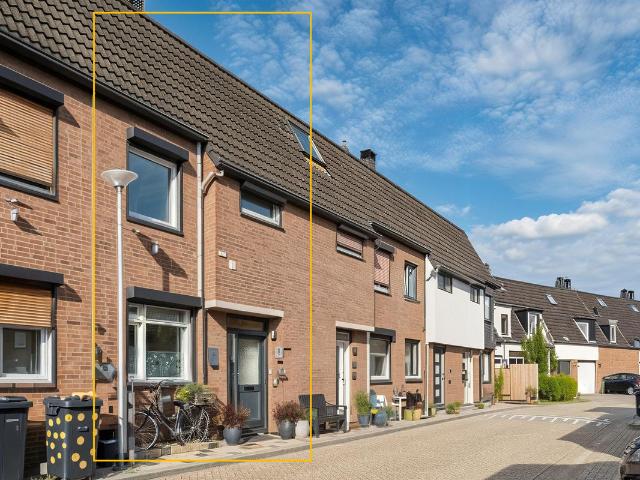 Eengezinswoning te koop in Zeswegen, Heerlen